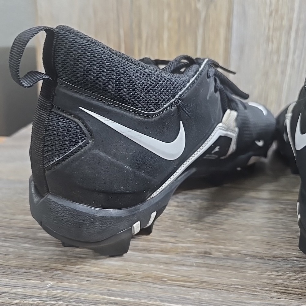 Nike Cleats Men 8 Black White Alpha Menace 3 Shark Football CV0582-001 Flaw - Picture 8 of 12
